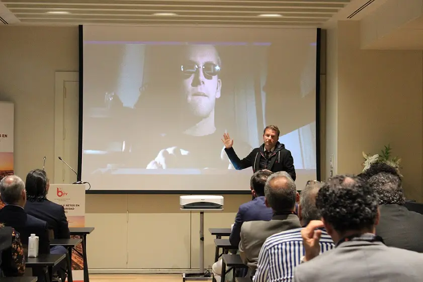 Passwords: key to cybercriminals' access to identity